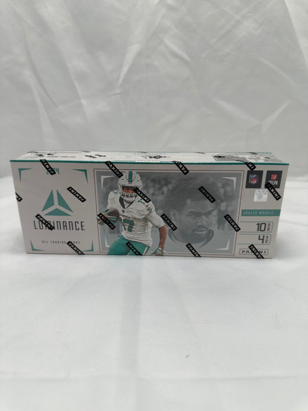 2024 Luminance Football Hobby Box